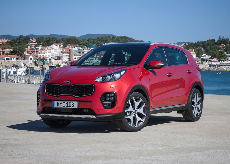 Xe Kia Sportage 2016 c&oacute; ngoại thất hấp dẫn hơn so với hầu hết những mẫu xe compact crossover