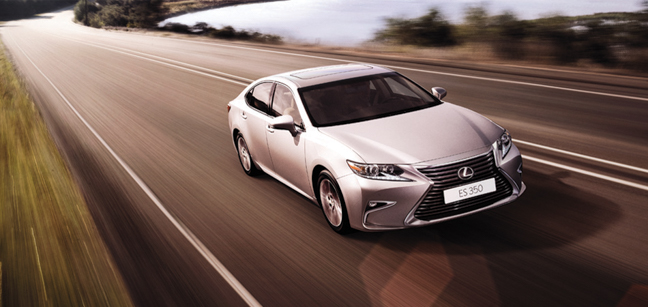 Xe Lexus ES 350 c&oacute; h&igrave;nh d&aacute;ng kh&iacute; động học l&yacute; tưởng 