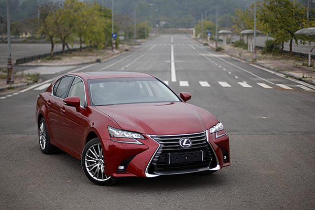 Xe Lexus GS 350 2016 kết hợp h&agrave;i h&ograve;a giữa sự c&aacute; t&iacute;nh v&agrave; tinh tế