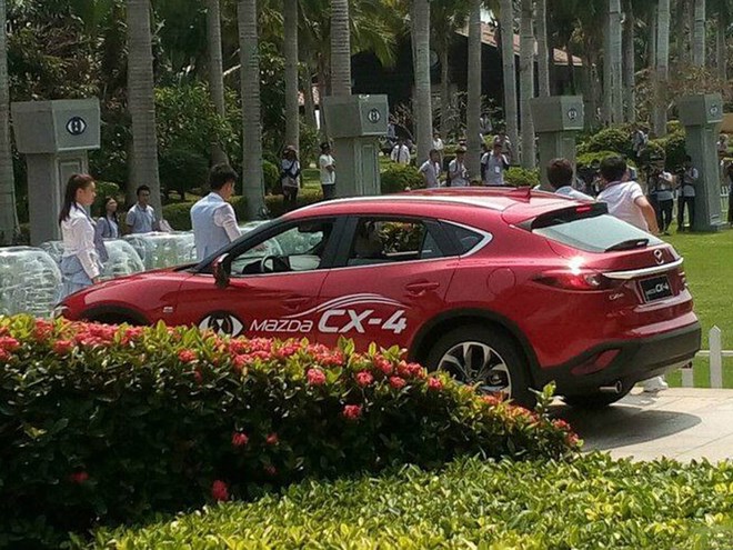 Xe Mazda CX-4 2016 trang bị động cơ SKYACTIV-G 2.0 l&iacute;t