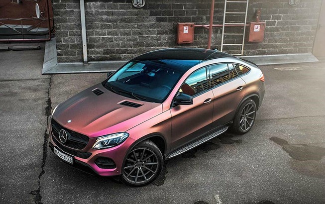 Xe Mercedes-Benz GLE Coupe được thay đổi ngoại h&igrave;nh bằng m&agrave;u sơn mới