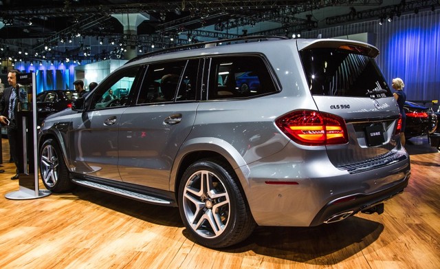 Mercedes-Benz GLS 2017 c&oacute; thiết kế sang trọng, nổi bật