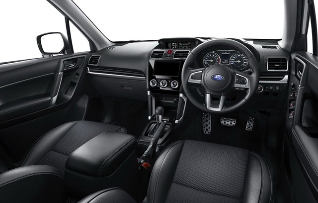 Kh&ocirc;ng gian nội thất của xe Subaru Forester 2017 y&ecirc;n tĩnh hơn