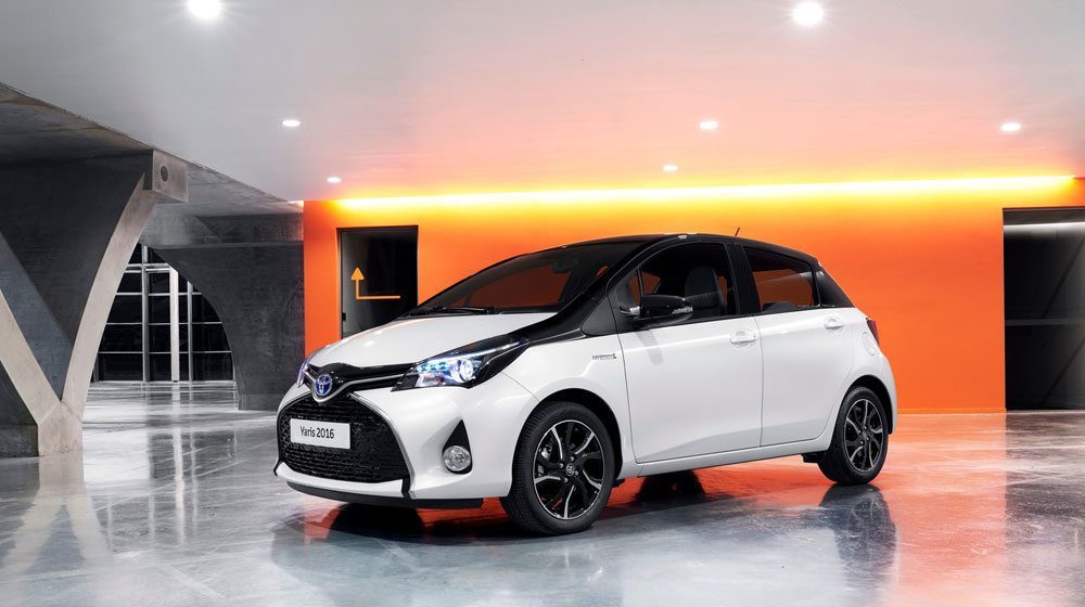 Xe Toyota Yaris 2016 c&oacute; g&oacute;i t&ugrave;y chọn: Convenience v&agrave; Premium