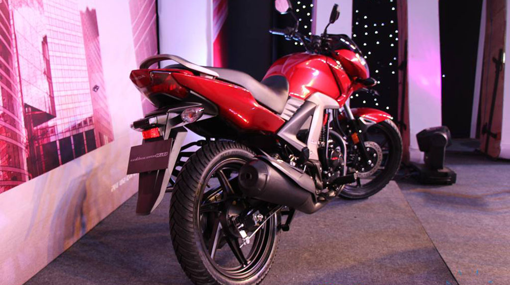Honda CB Unicorn 160 kh&aacute; tiết kiệm nhi&ecirc;n liệu với  mức ti&ecirc;u thụ xăng v&agrave;o khoảng 1,6 l&iacute;t/100km đường hỗn hợp