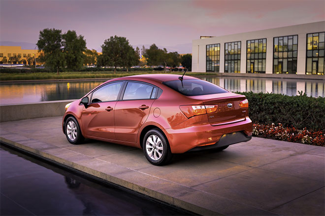 Hệ dẫn động của Kia Rio 2016 phi&ecirc;n bản xe &ocirc; t&ocirc; mới kh&ocirc;ng thay đổi nhiều