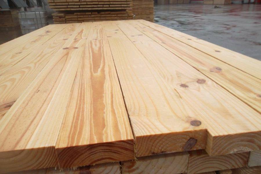  Gỗ sồi nhập cao cấp c&oacute; v&acirc;n gỗ r&otilde; n&eacute;t