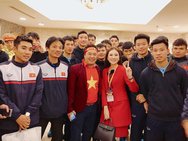 Chuy&ecirc;n giả g&aacute;i l&agrave;m tr&ograve;, Đức Chinh quả l&agrave; &lsquo;c&acirc;y h&agrave;i&rsquo; của U23 Việt Nam