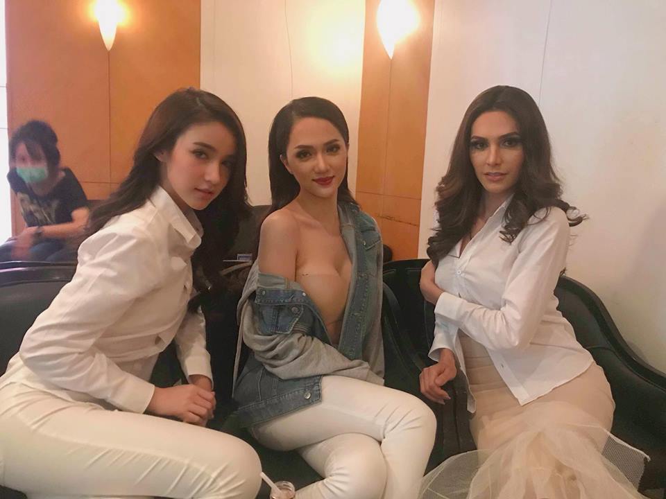 Hương Giang Idol gợi cảm h&uacute;t hồn, bất ngờ xuất hiện tr&ecirc;n tạp ch&iacute; Th&aacute;i Lan