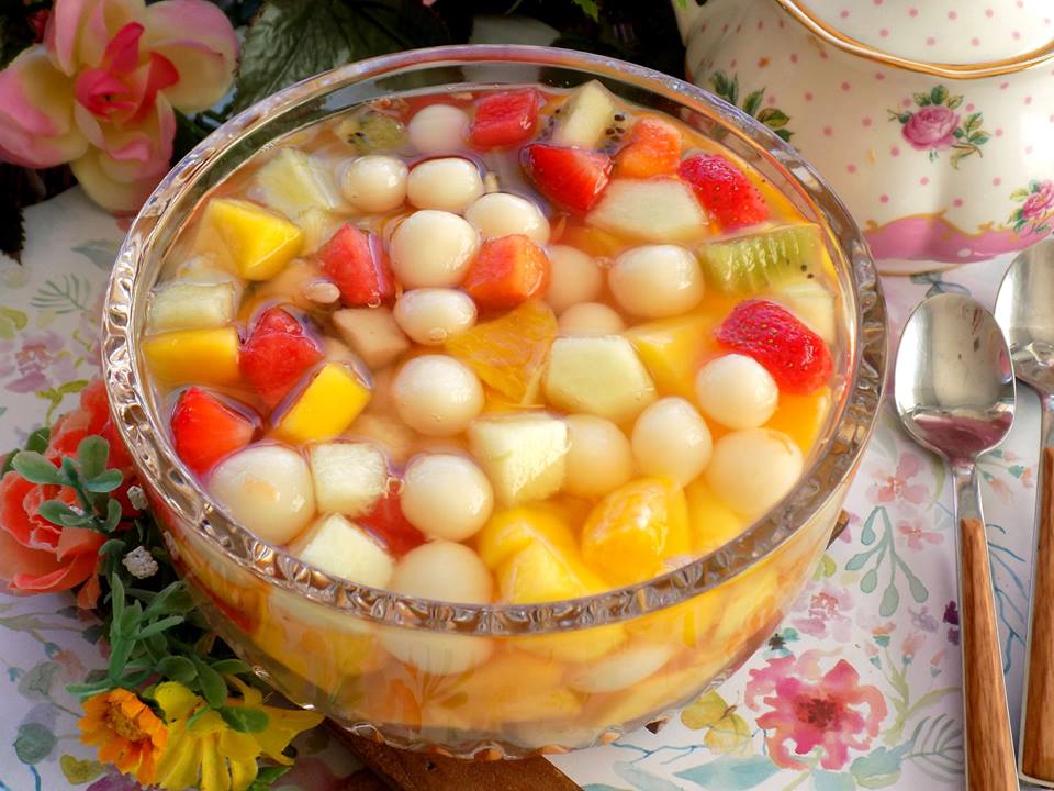 C&aacute;ch l&agrave;m ch&egrave; hoa quả si&ecirc;u ngon cho c&aacute;c chị em th&iacute;ch ăn vặt