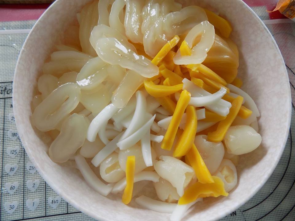 C&aacute;ch l&agrave;m ch&egrave; Th&aacute;i thơm ngon, thanh m&aacute;t cả nh&agrave; đều m&ecirc;