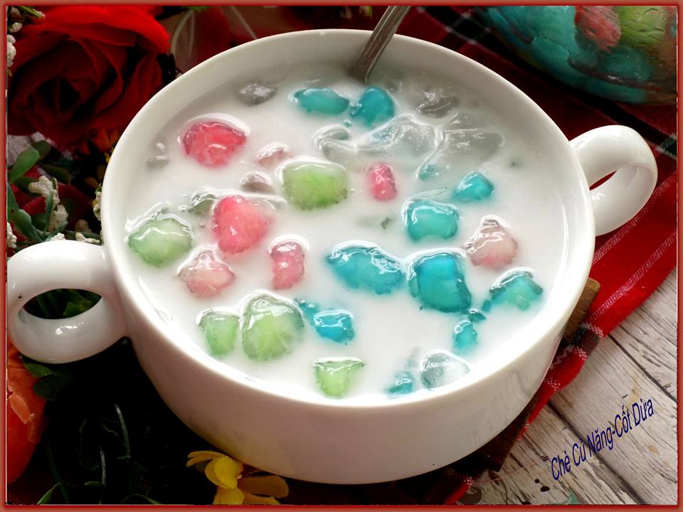 C&aacute;ch nấu ch&egrave; củ năng nước cốt dừa thanh m&aacute;t cả nh&agrave; đều m&ecirc;