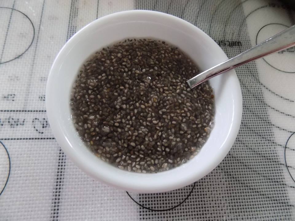 C&aacute;ch l&agrave;m tr&agrave; b&iacute; đao hạt chia thơm ngon, giải nhiệt