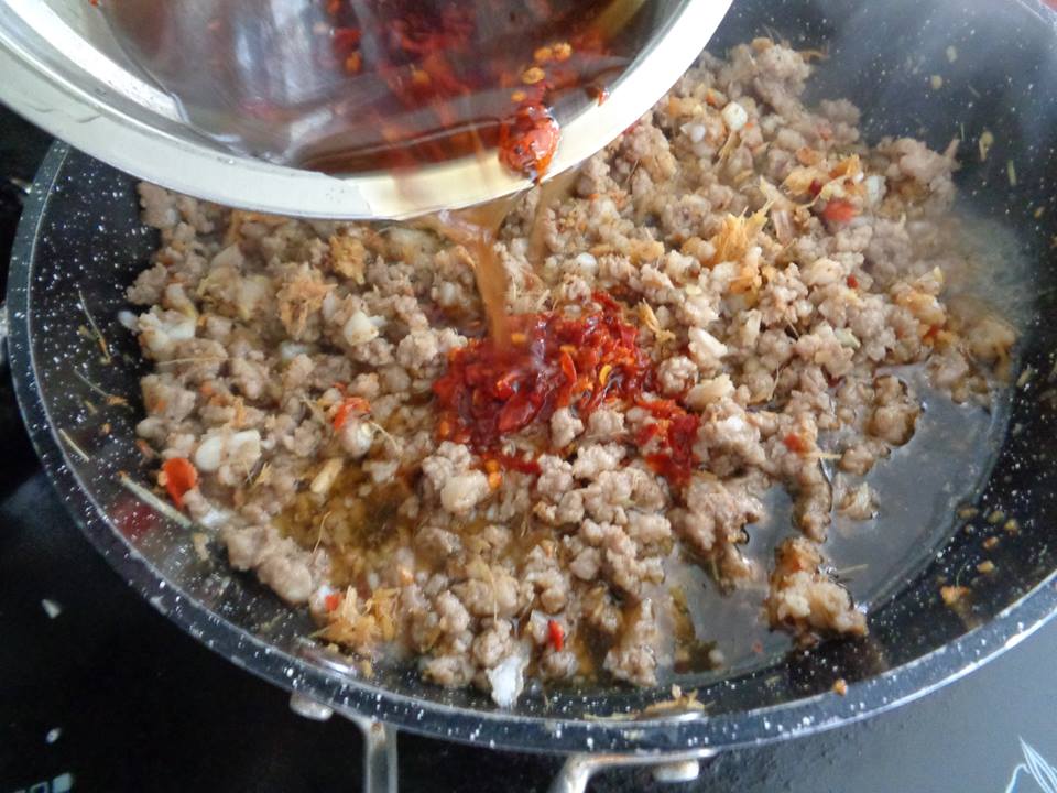 C&aacute;ch l&agrave;m m&oacute;n sụn băm x&agrave;o chua ngọt đưa cơm