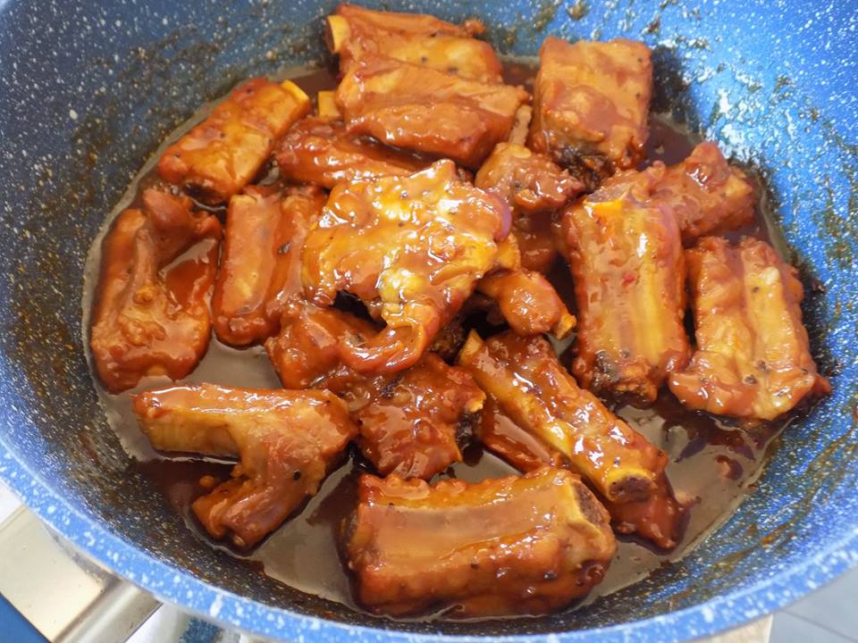 C&aacute;ch l&agrave;m m&oacute;n sườn rim nước cốt dừa, chưa ăn đ&atilde; thấy ngon