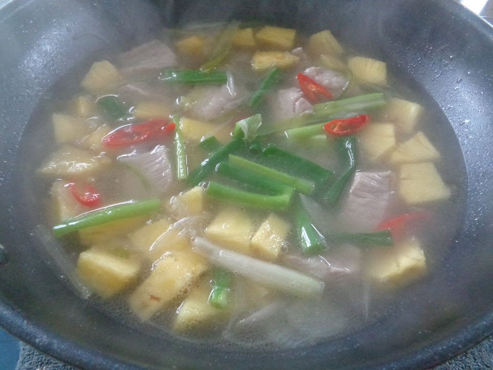 C&aacute;ch nấu m&oacute;n canh sườn chua ngọt m&aacute;t mẻ ng&agrave;y h&egrave;