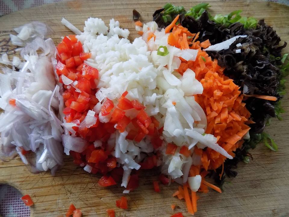 C&aacute;ch l&agrave;m b&aacute;nh tr&aacute;ng lụi chấm mắm me lạ miệng cho cả gia đ&igrave;nh
