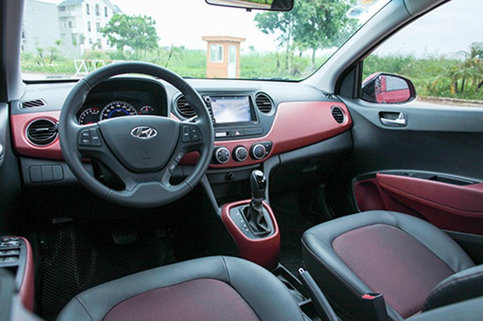 Bất ngờ b&aacute;n chạy nhất thị trường Việt, Hyundai Grand i10 c&oacute; g&igrave; hấp dẫn?