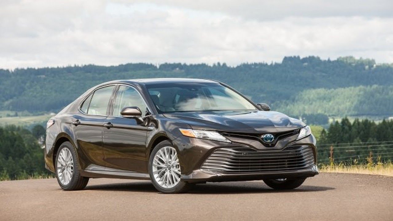 Toyota Camry 2019 &lsquo;lột x&aacute;c&rsquo; ngoạn mục, đồng thời tăng gi&aacute; b&aacute;n