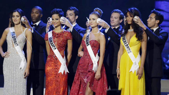 Top 5 Hoa hậu Hoàn vũ 2015 trả lời trong phần thi ứng xử Top 5 Hoa hậu Hoàn vũ 2015 trả lời trong phần thi ứng xử