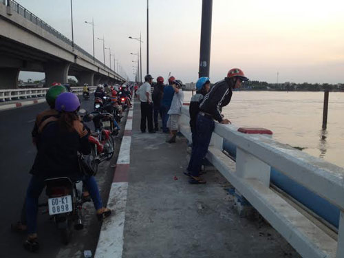 Tin tức mới nhất 24h đưa tin phụ nữ tự tự ở s&ocirc;ng Đồng Nai h&ocirc;m m&ugrave;ng 4 Tết