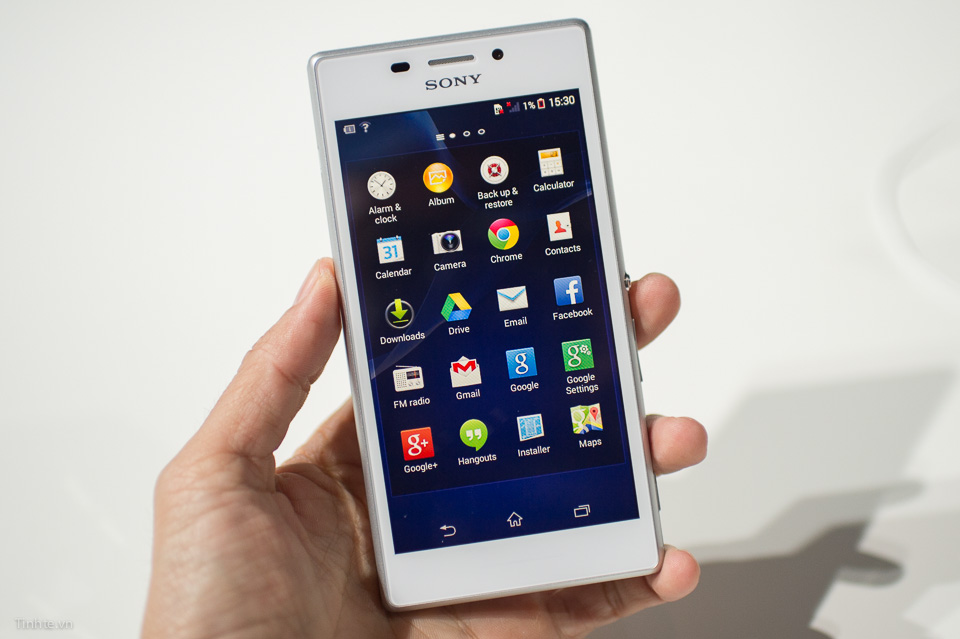 Sony Xperia M2 là một trong những smartphone giá rẻ tầm trung với thiết kế bắt mắt