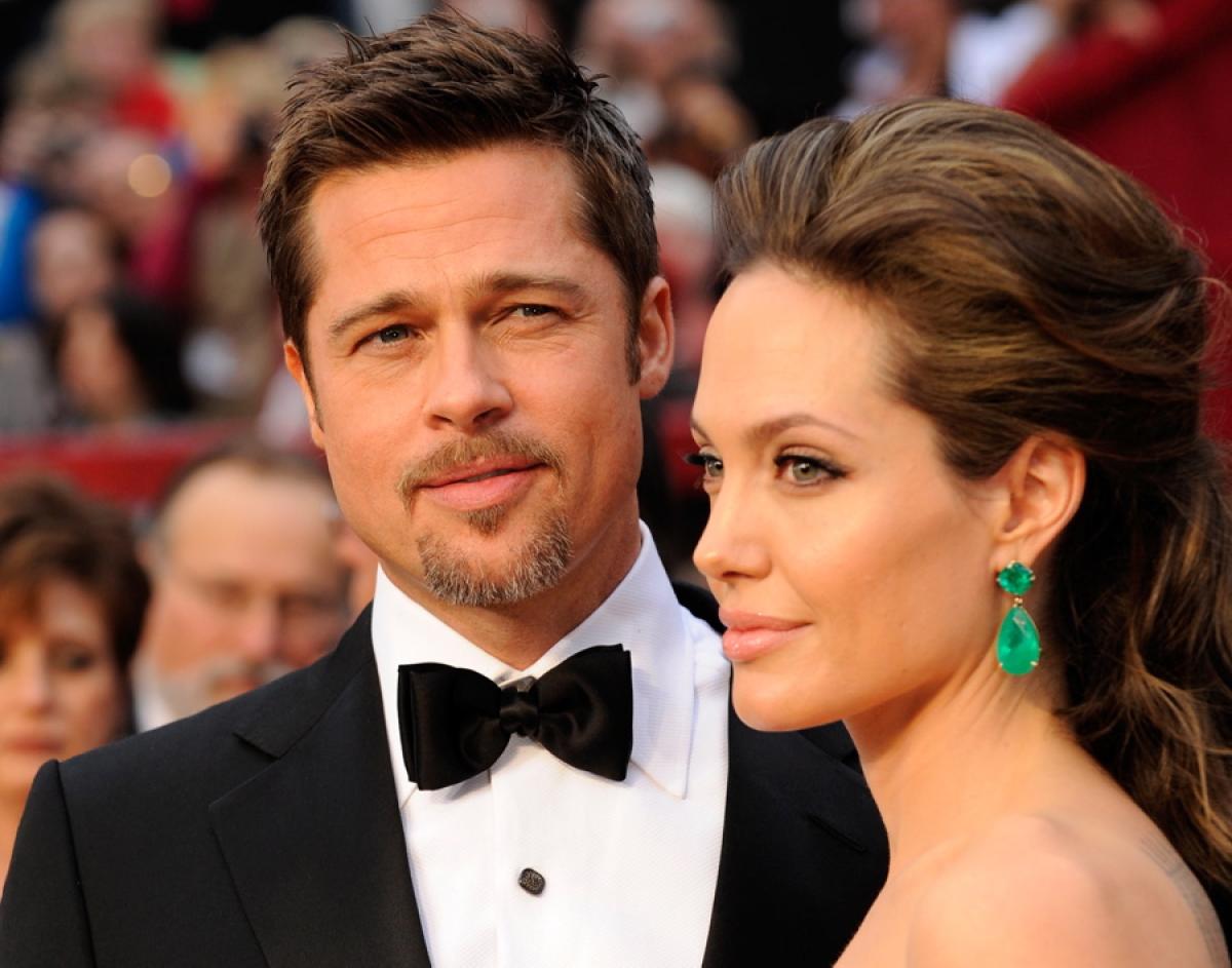 Angelina Jolie v&agrave; Brad Pitt  lại vướng tin đồn ly h&ocirc;n