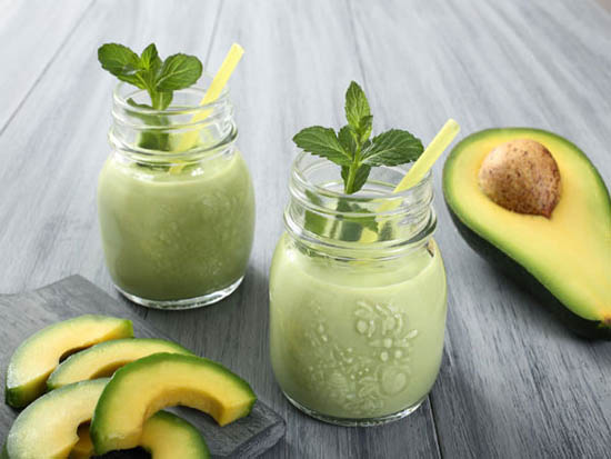 Folate trong tr&aacute;i bơ gi&uacute;p bảo vệ tim mạch cho b&agrave; bầu