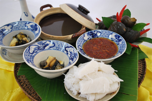B&uacute;n ốc nguội đơn giản, tinh tế nhưng nổi tiếng đất H&agrave; th&agrave;nh
