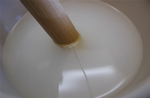 Những loại măng đắng n&ecirc;n ng&acirc;m trong nước v&ocirc;i trong