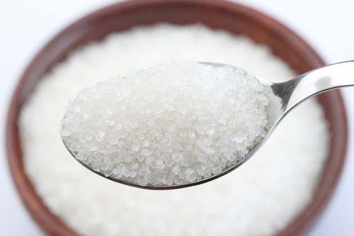 Sử dụng nước đường cũng l&agrave; c&aacute;ch đuổi gi&aacute;n an to&agrave;n