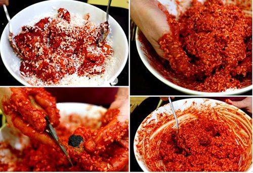 Gạo nếp ng&acirc;m nở b&oacute;p với thịt gấc cho l&ecirc;n m&agrave;u đỏ cam