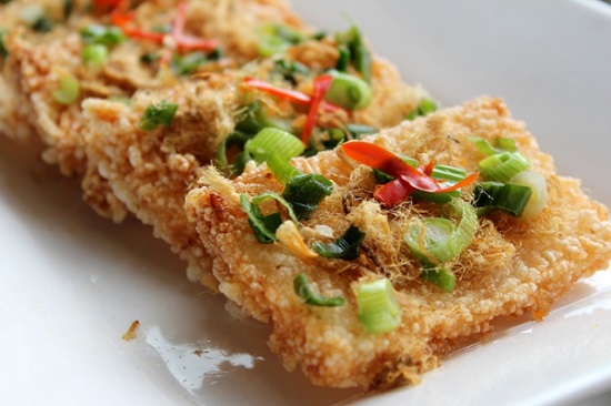 C&aacute;ch l&agrave;m cơm ch&aacute;y mỡ h&agrave;nh thơm ngon cho cả gia đ&igrave;nh ng&agrave;y cuối tuần