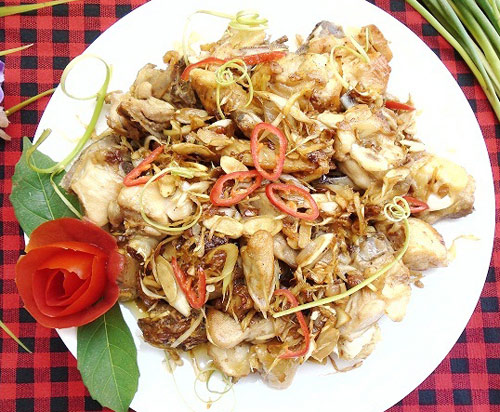 C&aacute;ch l&agrave;m g&agrave; x&agrave;o sả ớt đơn giản cho bữa cơm gia đ&igrave;nh