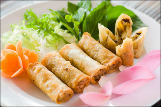 C&aacute;ch l&agrave;m nem rau củ thơm ngon cho m&acirc;m cơm chay ng&agrave;y rằm th&aacute;ng 7