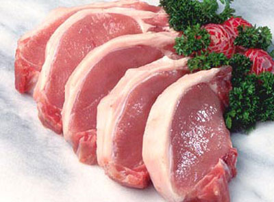 C&aacute;ch luộc thịt heo ngon với nguy&ecirc;n liệu ch&iacute;nh l&agrave; thịt heo vai hoặc m&ocirc;ng
