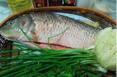 C&aacute; ch&eacute;p l&agrave; nguy&ecirc;n liệu ch&iacute;nh trong c&aacute;ch nấu canh ri&ecirc;u c&aacute; thơm ngon