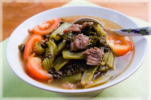 C&aacute;ch nấu g&acirc;n b&ograve; hầm dưa chua thơm ngon cực đơn giản