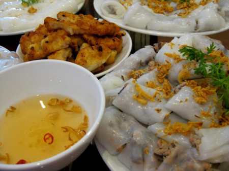 C&aacute;ch pha nước chấm ngon cho m&oacute;n b&aacute;nh cuốn th&ecirc;m hấp dẫn