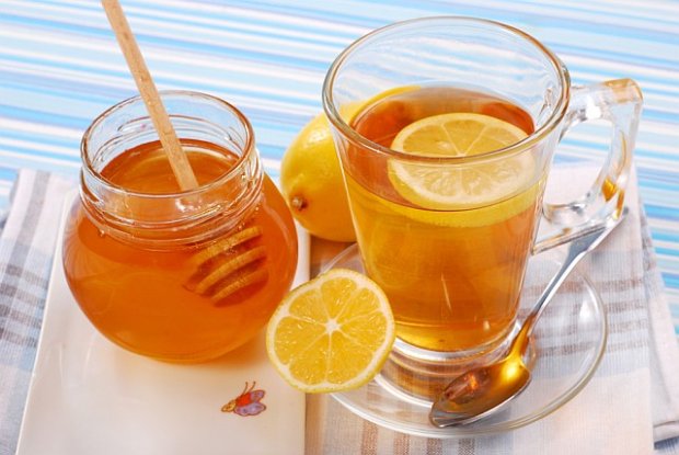 C&aacute;ch pha tr&agrave; chanh mật ong thơm ngon giải nhiệt ng&agrave;y h&egrave;