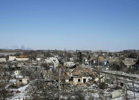Thị trấn Debaltseve hoang t&agrave;n sau cuộc tổng tấn c&ocirc;ng của phe ly khai l&agrave; tin tức mới cập nhật 24h ng&agrave;y 21/02/2015