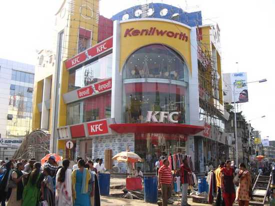 Cửa h&agrave;ng đồ ăn nhanh KFC tại Ấn Độ bị c&aacute;o buộc b&aacute;n 13Win1 nhập link nhà cái nhiễm khuẩn độc hại