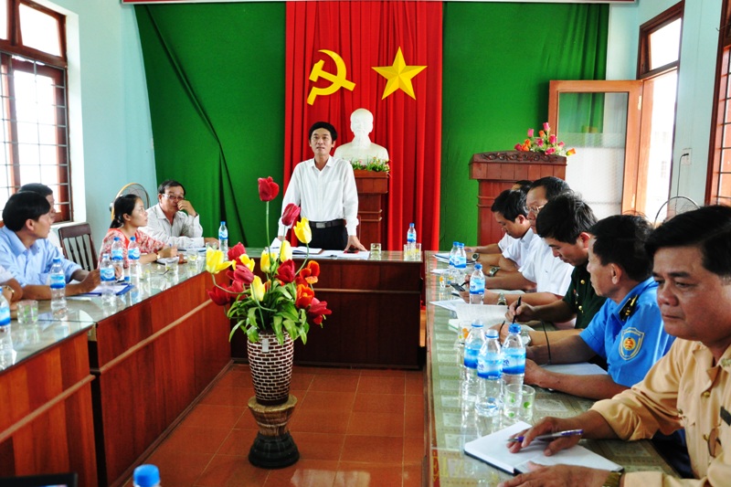 Ch&aacute;nh thanh tra Sở GTVT tỉnh v&igrave; lập quỹ đen tr&aacute;i ph&eacute;p từ tiền l&agrave;m th&ecirc;m của nh&acirc;n vi&ecirc;n l&agrave; tin tức mới cập nhật 24h ng&agrave;y 13/3/2015
