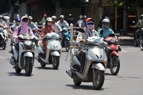 Dự b&aacute;o thời tiết ng&agrave;y mai 31/03/2015: Bắc Bộ nắng n&oacute;ng, chiều tối c&oacute; thể c&oacute; mưa d&ocirc;ng