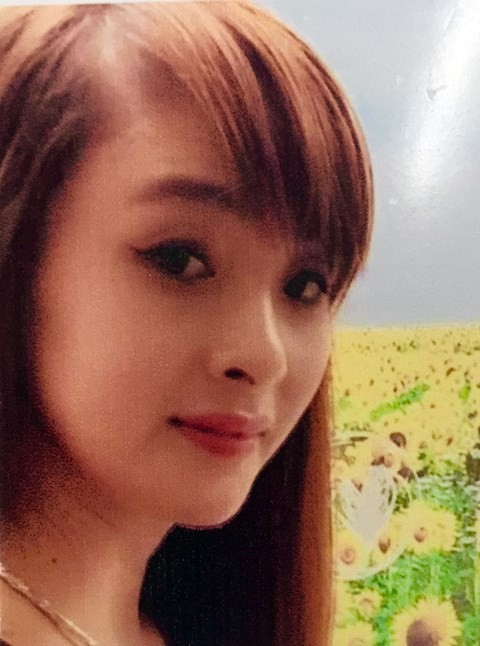 B&agrave; chủ hụi xinh đẹp