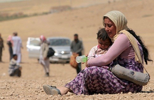 Người Yazidi trốn chạy khỏi phiến qu&acirc;n Hồi gi&aacute;o