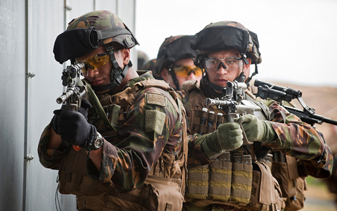 New Zealand xem x&eacute;t triển khai qu&acirc;n đội tới Iraq đ&aacute;nh IS