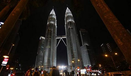 IS &acirc;m mưu khủng bố c&aacute;c sứ qu&aacute;n ở Malaysia