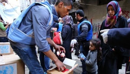 Khủng bố IS tấn c&ocirc;ng trại tị nạn Al-Yarmouk với khoảng 18.000 người Palestinia trong đ&oacute;