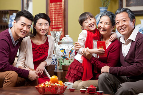 Đong đầy t&igrave;nh cảm, gắn kết y&ecirc;u thương gia đ&igrave;nh với những lời ch&uacute;c Tết dương lịch thật độc đ&aacute;o